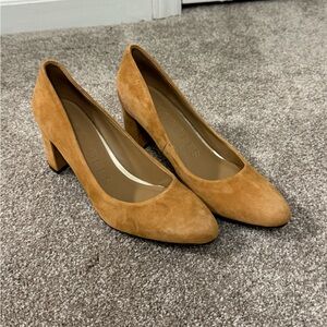 Aerosoles Tan Suede Heels
